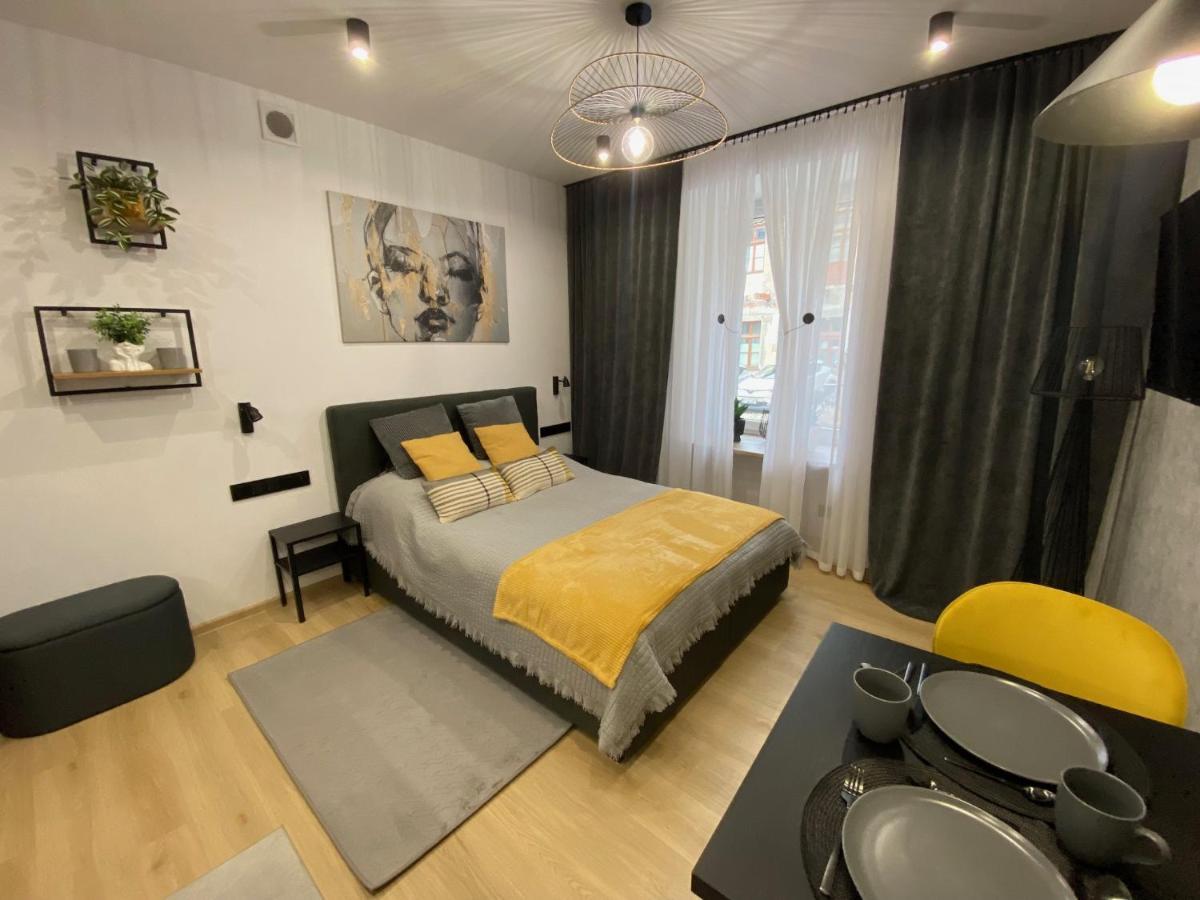 St. Cross Apartment Krasków Εξωτερικό φωτογραφία